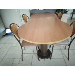 keukentafel met stoelen