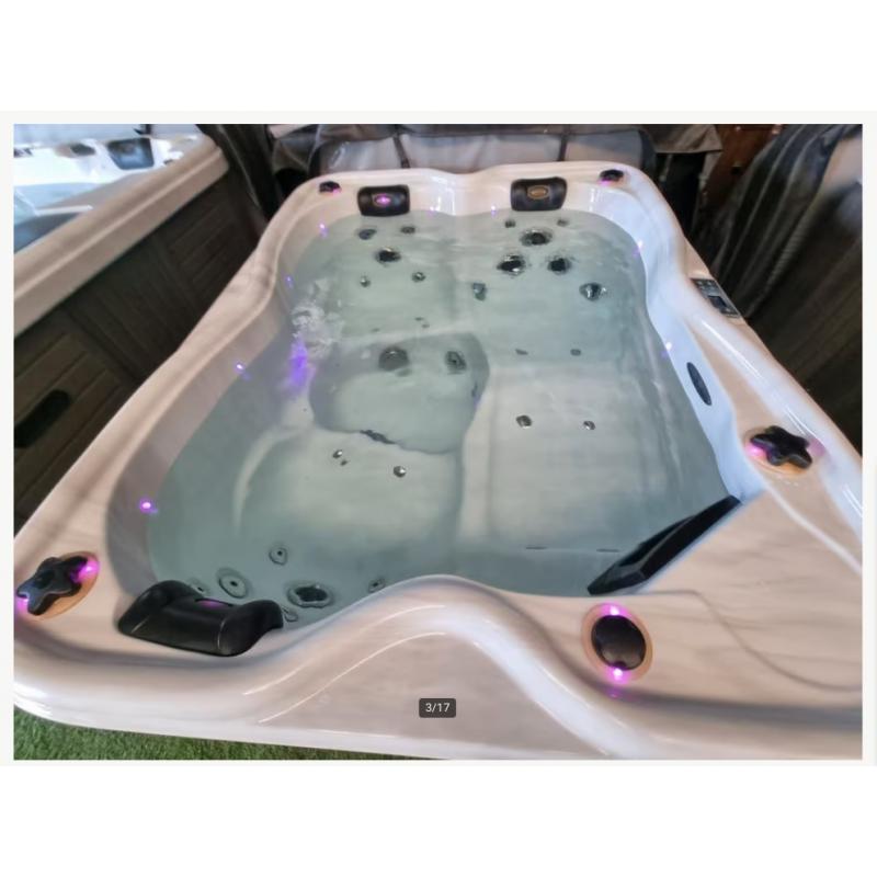 3 persoons jacuzzi nieuwste model VANDAAG NOG BEZORGD! ️