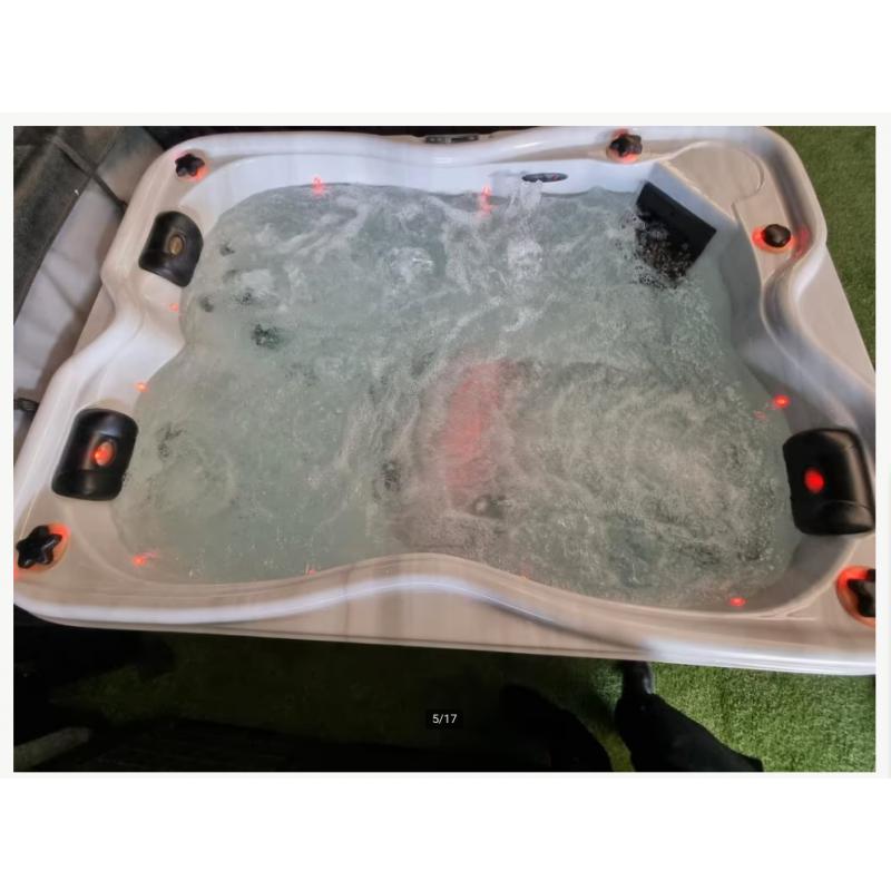 3 persoons jacuzzi nieuwste model VANDAAG NOG BEZORGD! ️