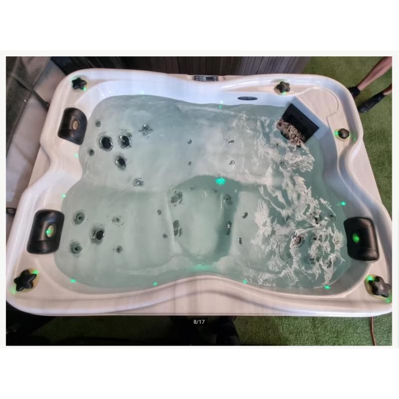 3 persoons jacuzzi nieuwste model VANDAAG NOG BEZORGD! ️